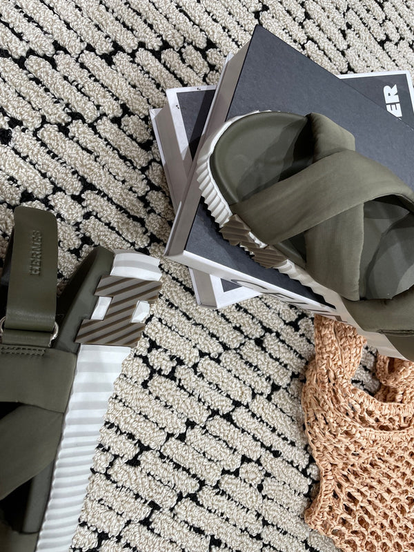 SANDALO ELETTRICO OMBRA IN PELLE DI VITELLO