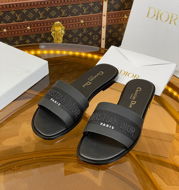 cd slide pelle di vitello nera cotone ricamato