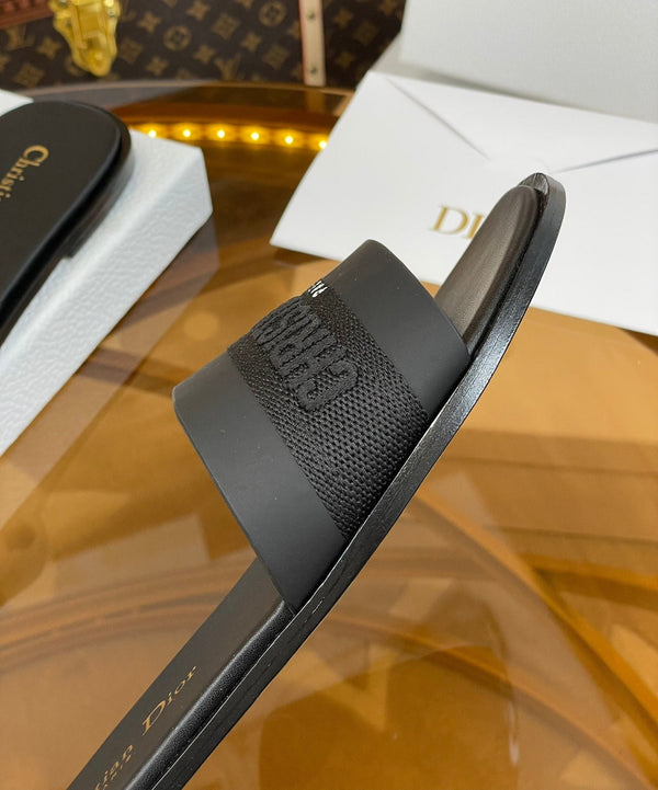 cd slide pelle di vitello nera cotone ricamato