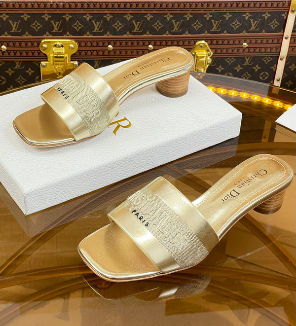 cd slide 45 pelle di vitello metallizzata oro ricamata in cotone