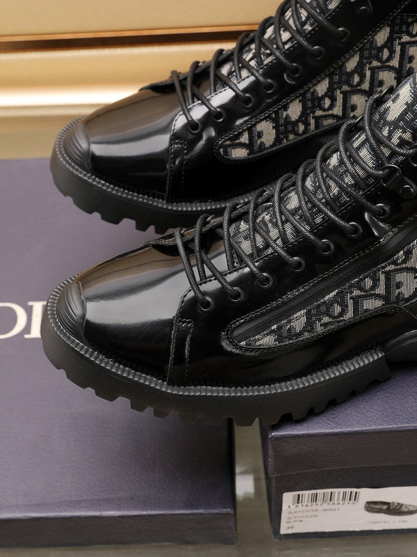 CD COMBAT ANKLE BOOT BLACK AND BEIGE POLISHED CALFSKIN