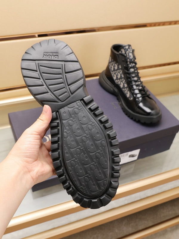 CD COMBAT ANKLE BOOT BLACK AND BEIGE POLISHED CALFSKIN