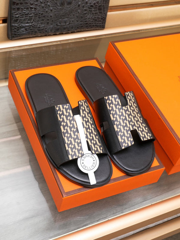 HM IZMIR SANDAL BLACK AND PEACHY LAMBSKIN