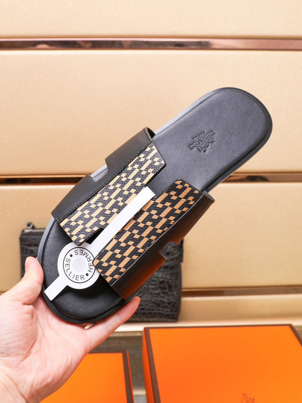 HM IZMIR SANDAL BLACK AND PEACHY LAMBSKIN