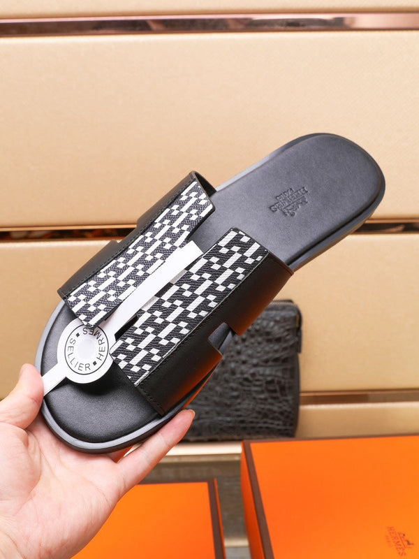 HM IZMIR SANDAL BLACK AND WHITE LAMBSKIN