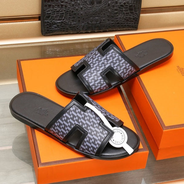 HM ORAN SANDAL BLACK AND LAVENDER LAMBSKIN
