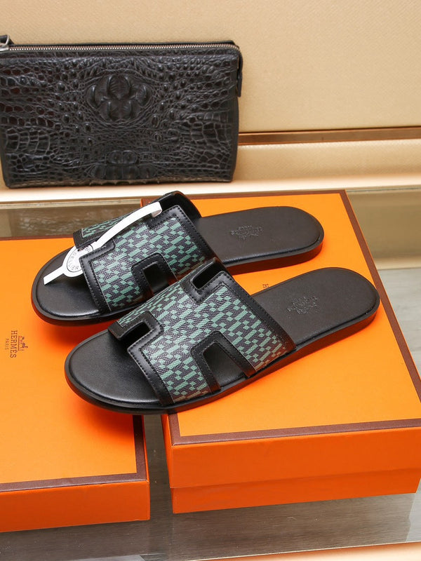 SANDALO HM ORAN IN PELLE DI AGNELLO NERA E ZAFFIRO