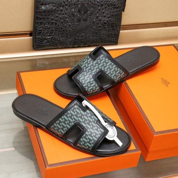 HM ORAN SANDAL BLACK AND SAPPHIRE LAMBSKIN