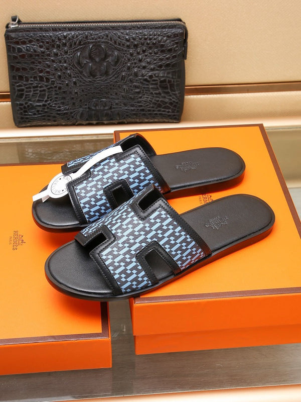 HM ORAN SANDAL BLACK AND SKY LAMBSKIN