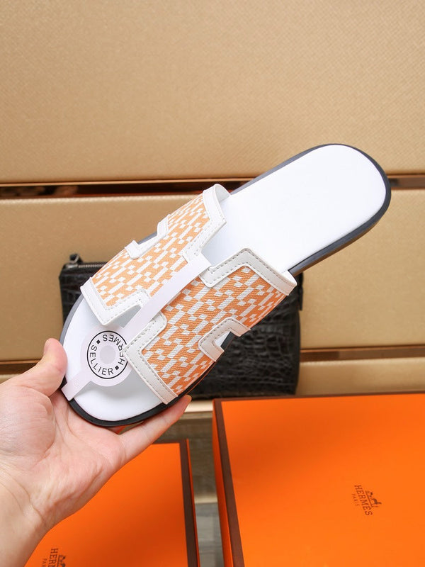 HM ORAN SANDAL WHITE AND TANGERINE LAMBSKIN