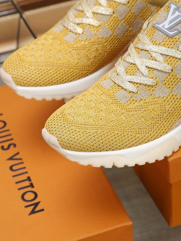 SNEAKERS IN LIGHT YELLOW MESH BREATHABLE AND RUBBER