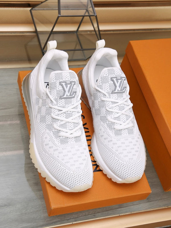 SNEAKERS IN WHITE MESH BREATHABLE AND RUBBER