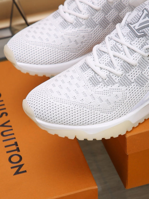 SNEAKERS IN WHITE MESH BREATHABLE AND RUBBER