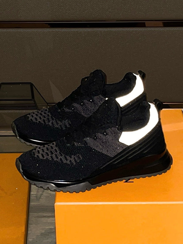 SNEAKERS IN BLACK MESH BREATHABLE AND RUBBER