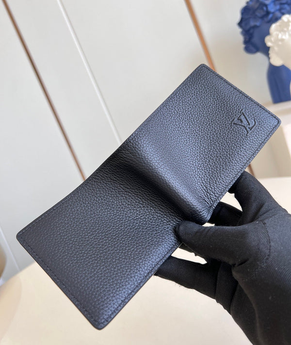 MULTIPLE WALLET 10CM BLACK CALFSKIN