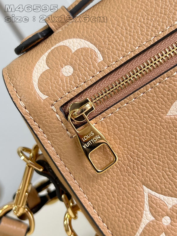 Pochette Metis East West 21.5 Brown White Monogram Empreinte Calfskin