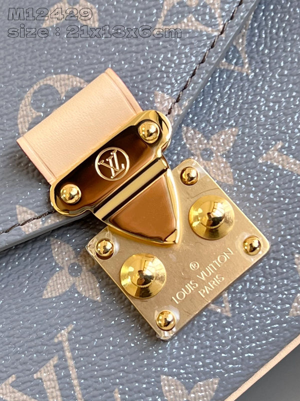 Pochette Metis East West 21.5 Gray Monogram Canvas