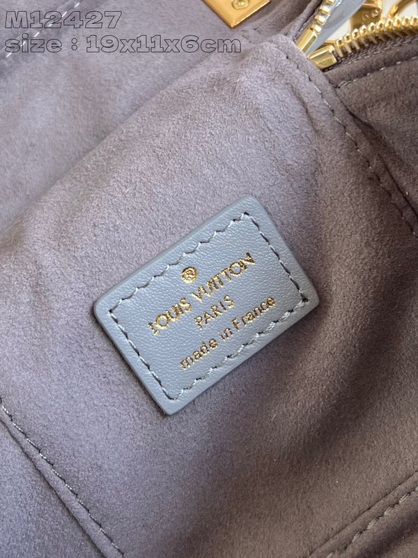 LV VANITY CHAIN POUCH 19 GREY MONOGRAM CALFSKIN