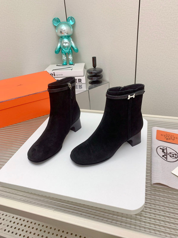 HM Imperial 50 Ankle Boot Black Suede  971342