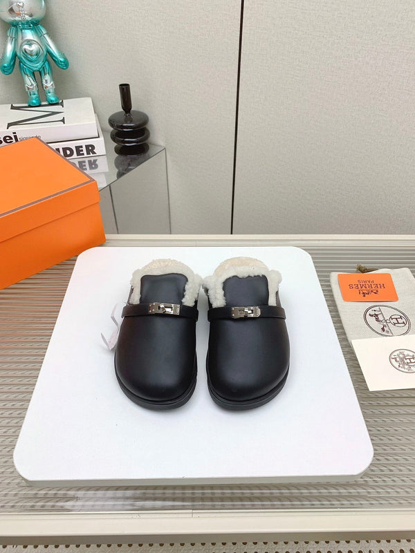 HM Mule 30mm In Black With Fleece And Cowhide Lining 971388