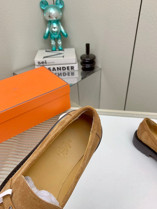 Mocassino HM Icone in pelle scamosciata marrone 971405