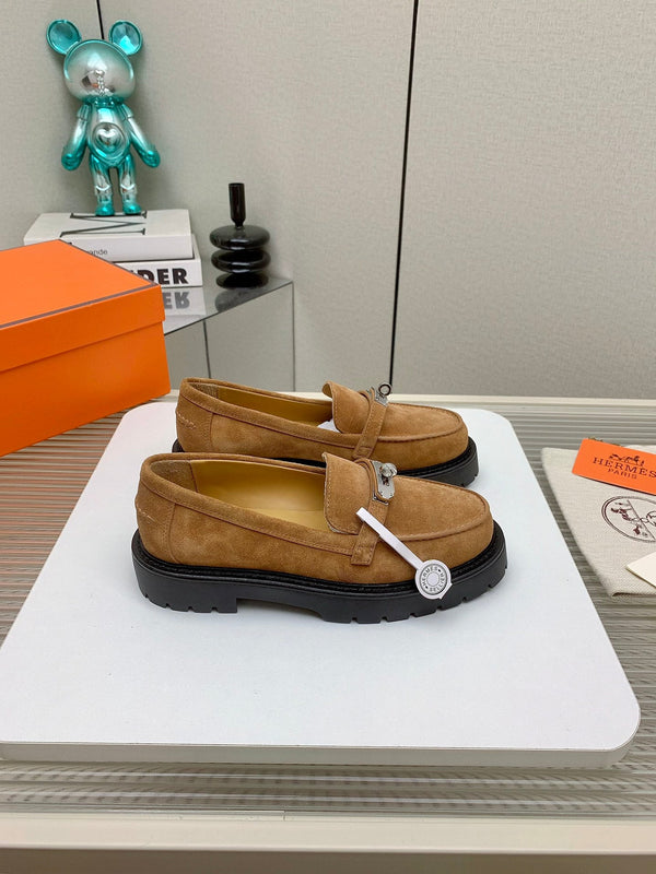 Mocassino HM Icone in pelle scamosciata marrone 971405