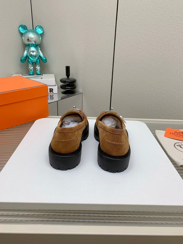 Mocassino HM Icone in pelle scamosciata marrone 971405