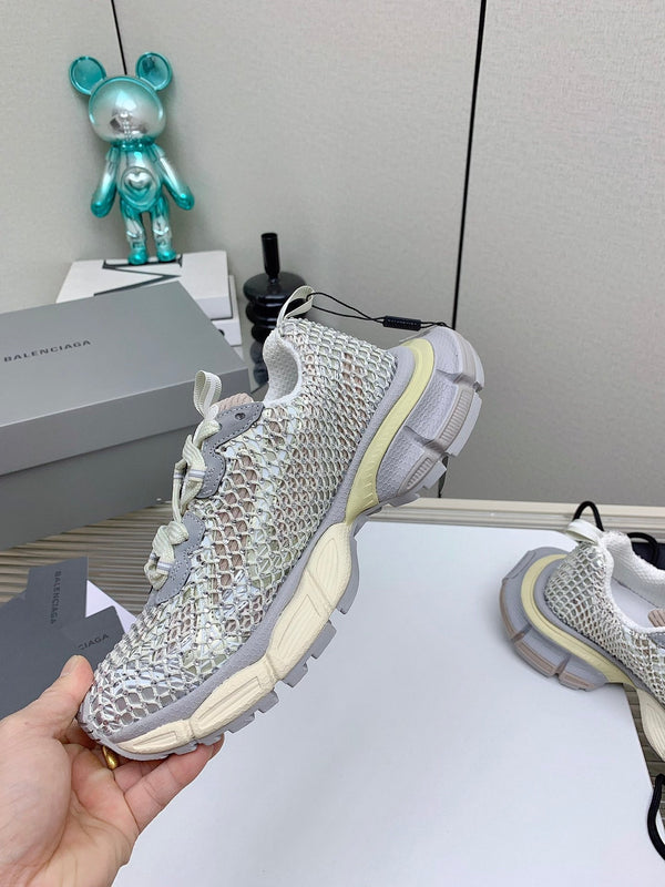 XL FISHNET SNEAKER IN GRAY AND BEIGE MESH, POLYURETHANE, POLYESTER WITH RHINESTONES