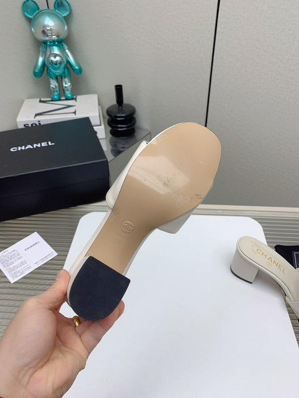 CC Mule Sandals 50mm In White Quilted Lambskin 148944