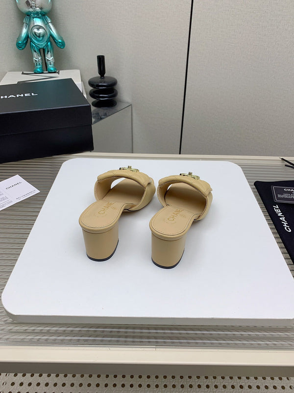 CC Mule Sandals 50mm In Beige Quilted Lambskin 148946