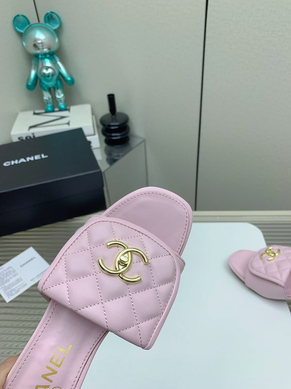 CC Mule Sandals 50mm In Light Pink Quilted Lambskin 148948