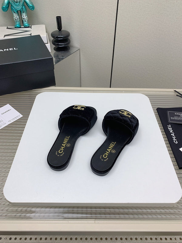 CC Slippers In Black Velvet 148954