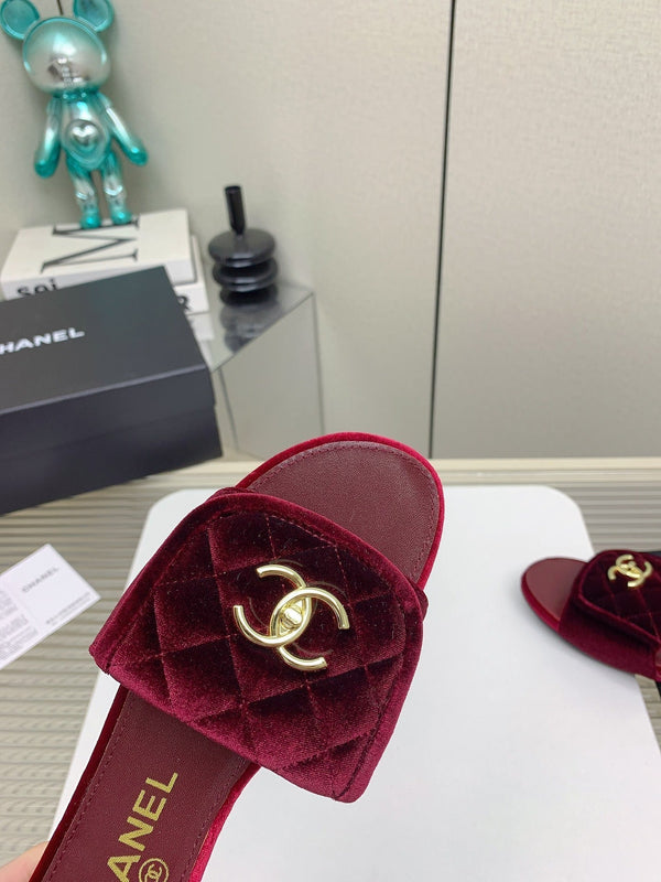 CC Slippers In Dark Red Velvet 148956