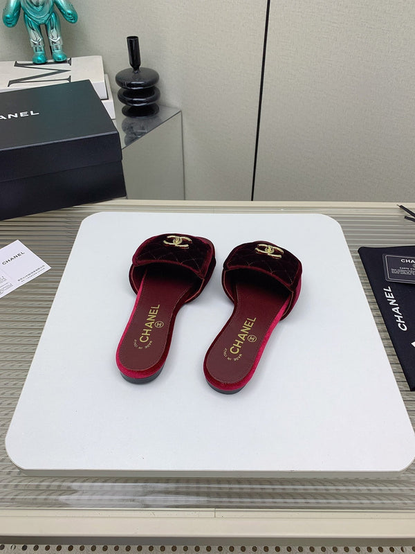 CC Slippers In Dark Red Velvet 148956