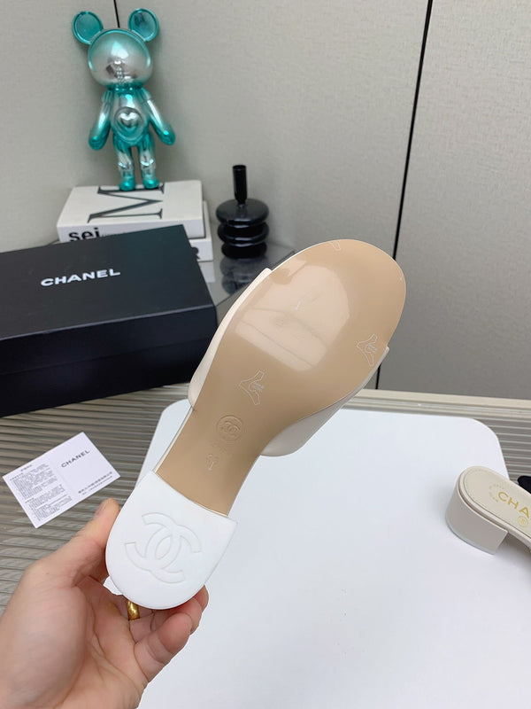 CC Mule Sandals 50m In White Lambskin 148978