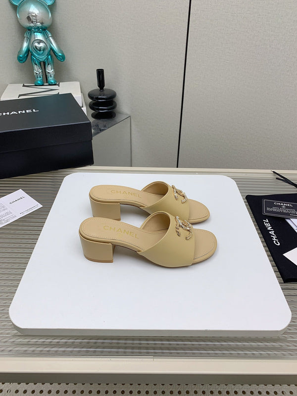 CC Mule Sandals 50m In Beige Lambskin 148980