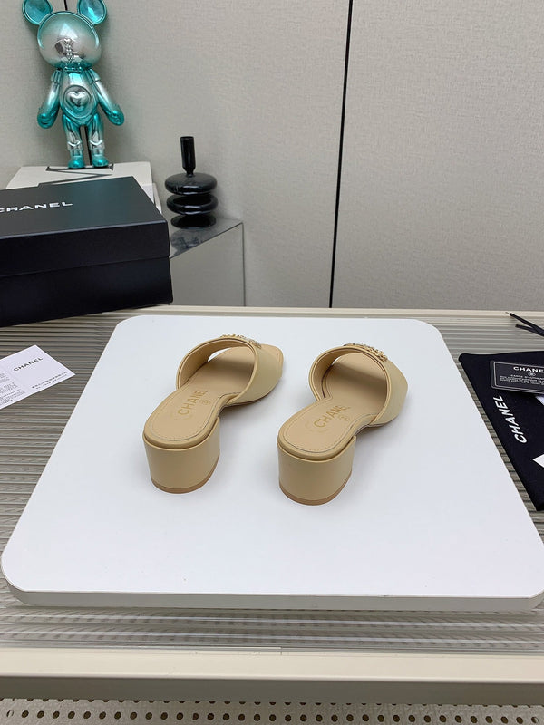 CC Mule Sandals 50m In Beige Lambskin 148980