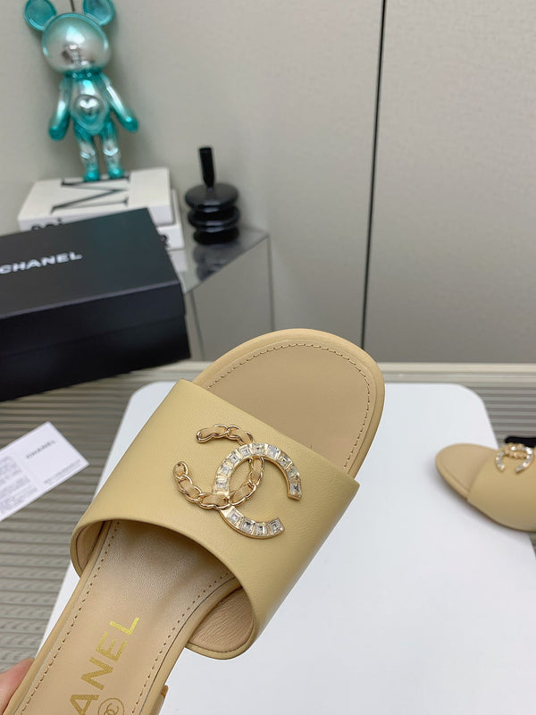 CC Mule Sandals 50m In Beige Lambskin 148980