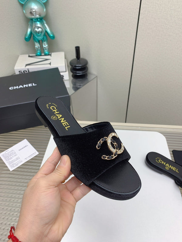 Ciabatte CC in velluto nero 148986