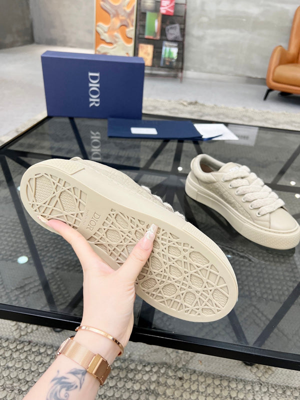 CD B33 SNEAKER BEIGE EMBOSSED CALFSKIN