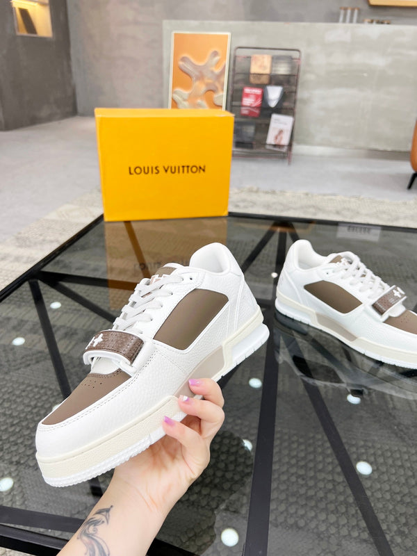 LV TRAINER SNEAKER WHITE CALFSKIN MIX CAMEL BEIGE SUEDE