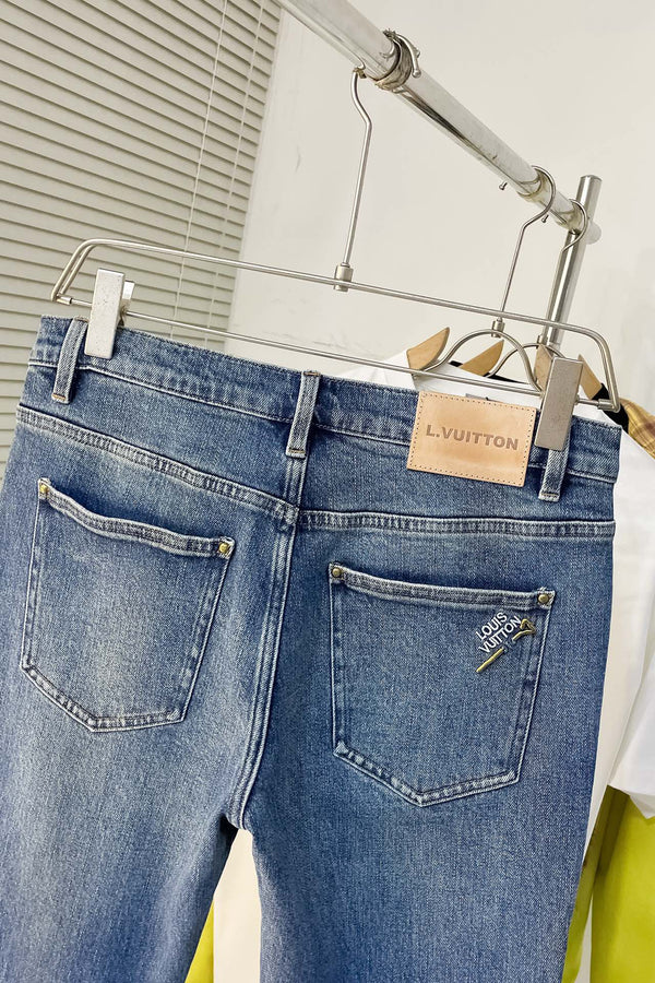 LV JEAN LIGHT BLUE DENIM 239603
