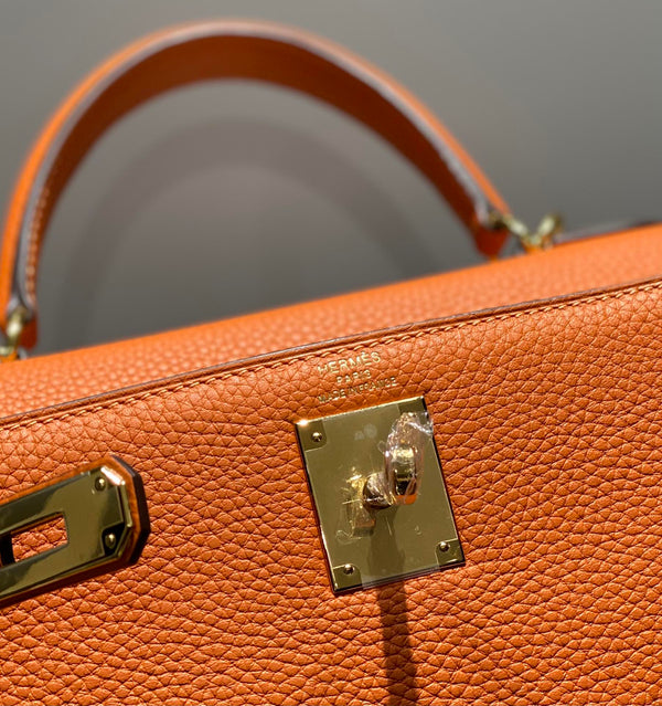 HM KELLY 28CM ORANGE TOGO GOLD HARDWARE