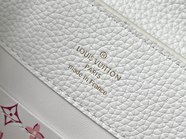 CAPUCINES BB 27 IN BIANCO TAURILLON ORO HARDWARE