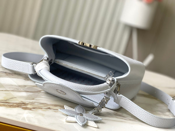 CAPUCINES BB 27 IN GRIGIO CROMATO TAURILLON FERRAMENTA ARGENTO