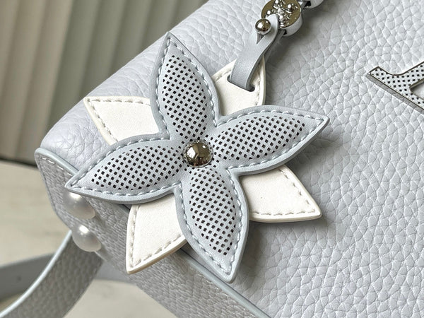 CAPUCINES MINI 21 IN GRIGIO CROMATO CON FERRAMENTA IN ARGENTO TAURILLON