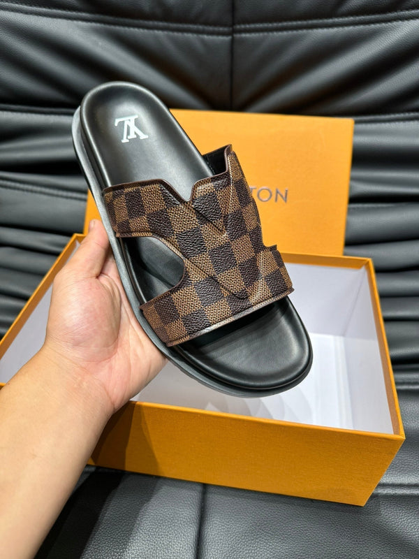 LV OASIS MULE IN CHOCOLATE BROWN DAMIER CALFSKIN