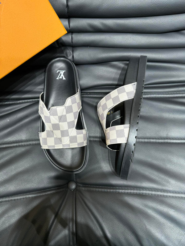 LV OASIS MULE IN WHITE DAMIER CALFSKIN