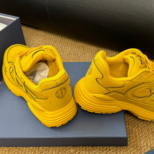 Sneaker CD e Stone Island B30 in pelle di vacchetta gialla e tessuto a rete in poliestere