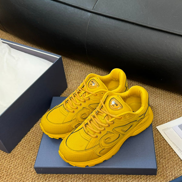 Sneaker CD e Stone Island B30 in pelle di vacchetta gialla e tessuto a rete in poliestere